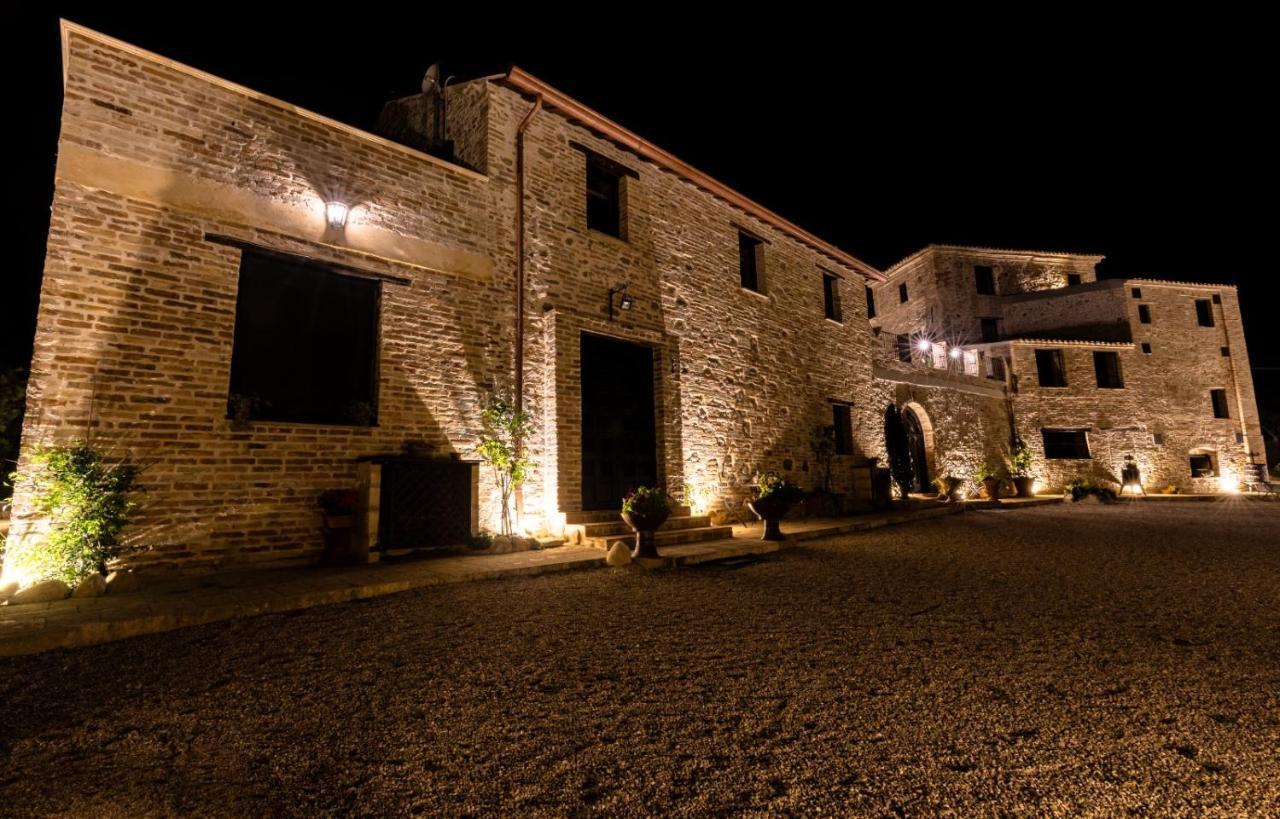Castello Di Petecciano B&B Mosciano SantʼAngelo Екстериор снимка