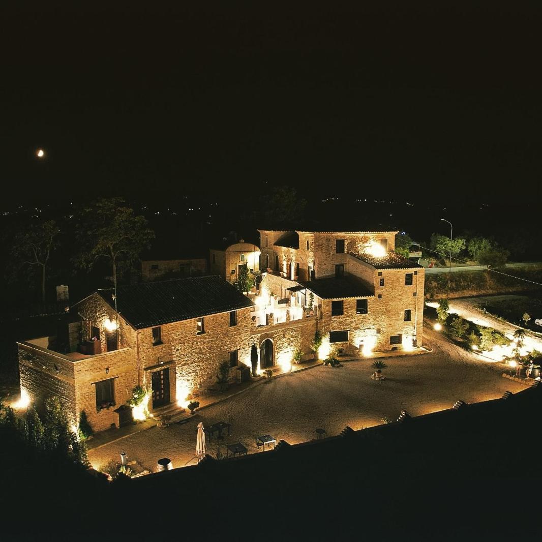 Castello Di Petecciano B&B Mosciano SantʼAngelo Екстериор снимка
