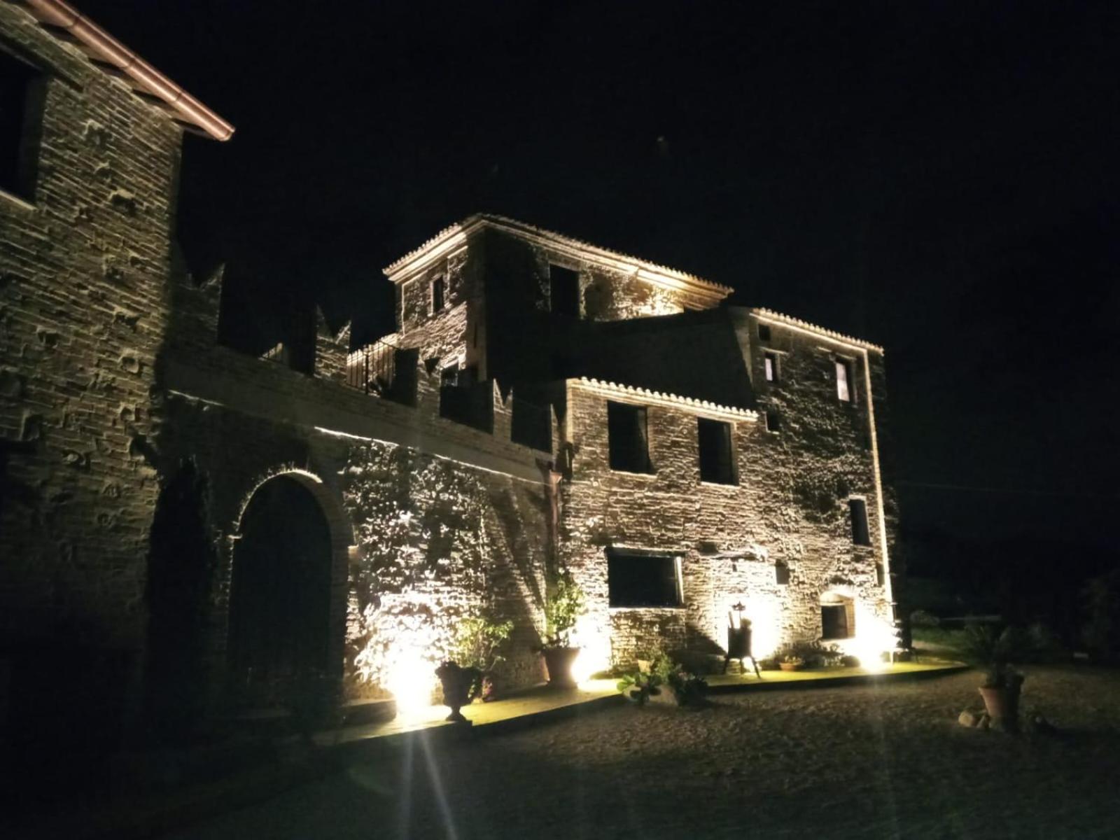 Castello Di Petecciano B&B Mosciano SantʼAngelo Екстериор снимка